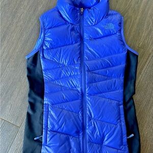 The North Face Puffer Vest 500 Fill Down - Women's Medium-Blue and Black